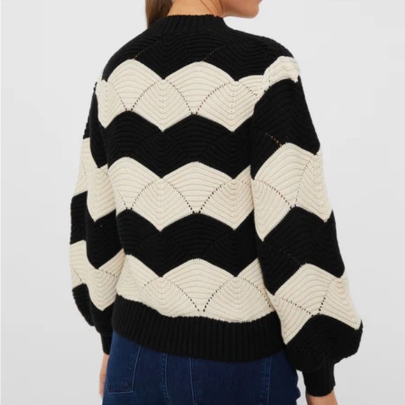 Cleobella // Black & Ivory Kori Sweater - Picture 4 of 10